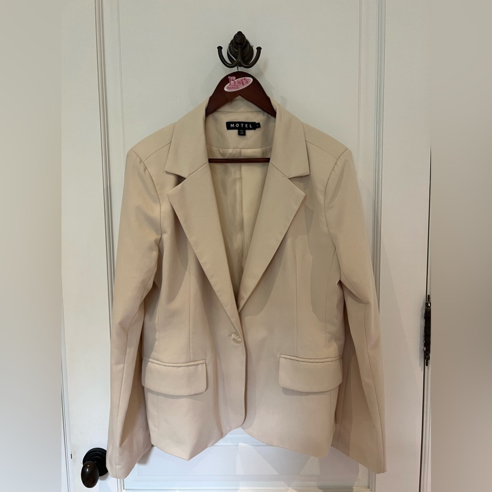 Motel rocks beige blazer